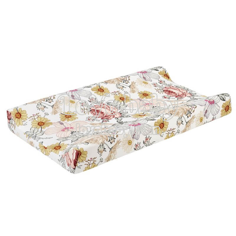 https://www.loyobaby.com/cdn/shop/products/soft_neutral_cotton_blend_floral_baby_boys_and_girls_changing_pad_covers_for_flat_and_contoured_changing_pad_with_holes_in_middle_for_safety_straps_flowers_2000x.jpg?v=1603444156